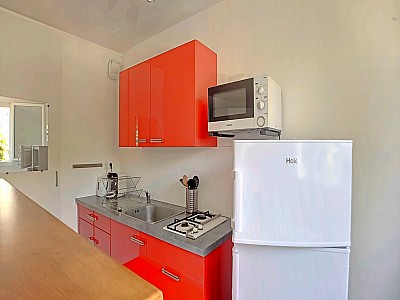 STUDIO A LOUER - ST ETIENNE - 31.75 m2 - 460 € charges comprises par mois