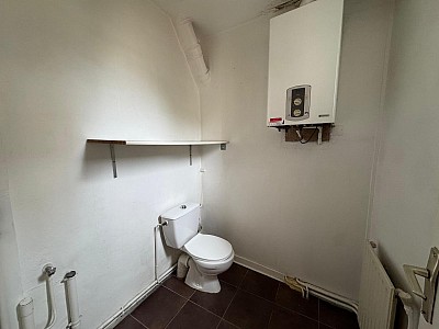 STUDIO A LOUER - ST ETIENNE - 41.25 m2 - 440 € charges comprises par mois