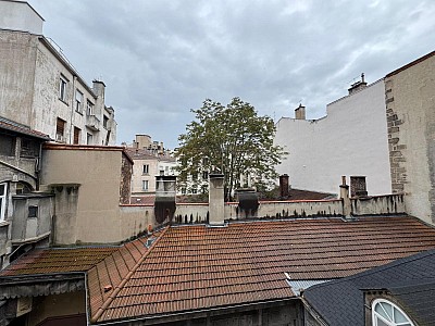 STUDIO A LOUER - ST ETIENNE - 41.25 m2 - 440 € charges comprises par mois