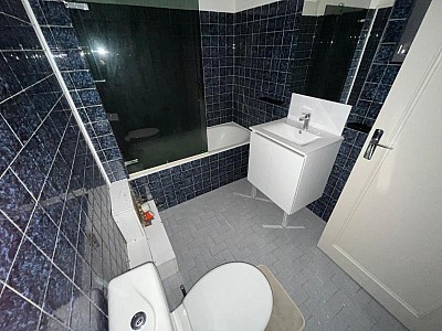STUDIO A LOUER - ST ETIENNE - 20.84 m2 - 406 € charges comprises par mois