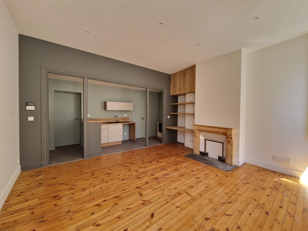 STUDIO A LOUER - ST ETIENNE - 35.19 m2 - 450 &euro; charges comprises par mois