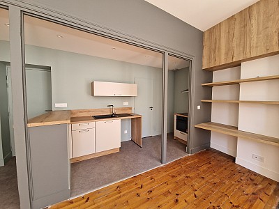STUDIO A LOUER - ST ETIENNE - 35.19 m2 - 450 € charges comprises par mois