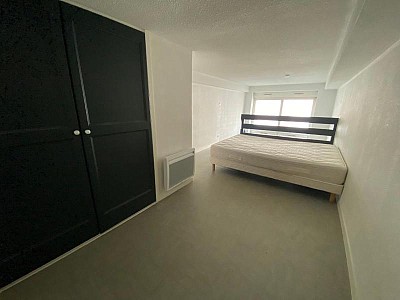 STUDIO A LOUER - ST ETIENNE - 23 m2 - 340 € charges comprises par mois