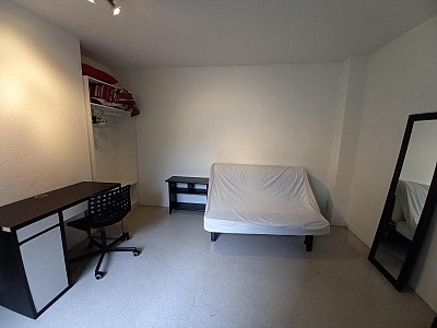 STUDIO A LOUER - ST ETIENNE - 24 m2 - 445 € charges comprises par mois