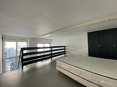 STUDIO A LOUER - ST ETIENNE - 27 m2 - 330 € charges comprises par mois