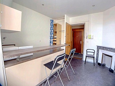 STUDIO A LOUER - ST ETIENNE - 22.03 m2 - 350 € charges comprises par mois