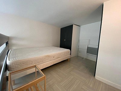 STUDIO A LOUER - ST ETIENNE - 23.19 m2 - 330 € charges comprises par mois