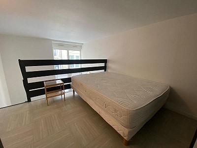 STUDIO A LOUER - ST ETIENNE - 23.19 m2 - 330 € charges comprises par mois