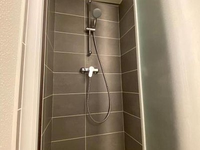 STUDIO A LOUER - ST ETIENNE - 23.19 m2 - 330 € charges comprises par mois