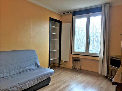 STUDIO A LOUER - ST ETIENNE - 33.2 m2 - 405 € charges comprises par mois