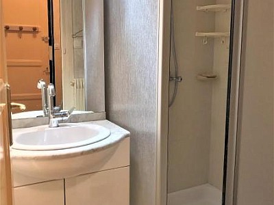 STUDIO A LOUER - ST ETIENNE - 33.2 m2 - 405 € charges comprises par mois
