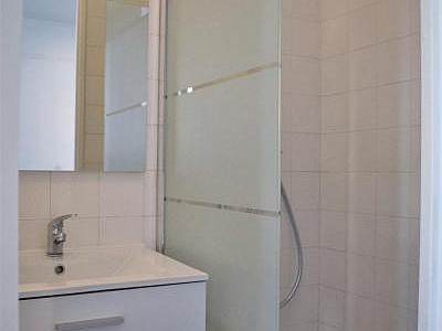 STUDIO A LOUER - ST ETIENNE - 13.74 m2 - 295 € charges comprises par mois
