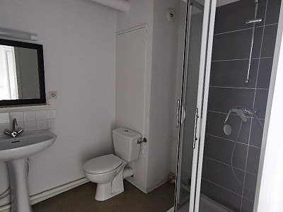 STUDIO A LOUER - ST ETIENNE - 26.31 m2 - 367 € charges comprises par mois
