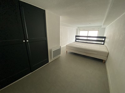 STUDIO A LOUER - ST ETIENNE - 26.39 m2 - 340 € charges comprises par mois