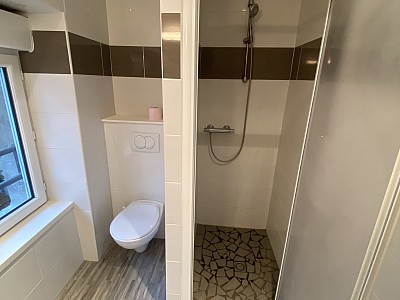 STUDIO A LOUER - ST ETIENNE - 23.28 m2 - 398 € charges comprises par mois