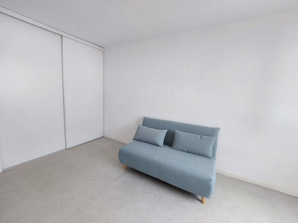 STUDIO A LOUER - ST ETIENNE - 19.88 m2 - 360 &euro; charges comprises par mois