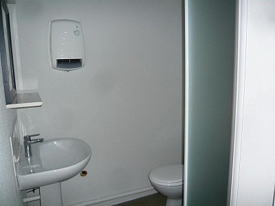 STUDIO A LOUER - ST ETIENNE - 23.83 m2 - 330 € charges comprises par mois
