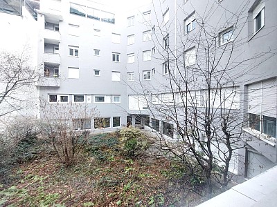 STUDIO A LOUER - ST ETIENNE - 23.87 m2 - 340 € charges comprises par mois
