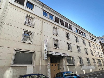 STUDIO A VENDRE - ST ETIENNE - 14 m2 - 26 000 €