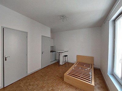 STUDIO A VENDRE - ST ETIENNE Centre Ville - 17.7 m2 - 38 500 €