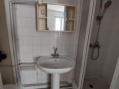 STUDIO A VENDRE - ST ETIENNE Centre Ville - 17.7 m2 - 38 500 €