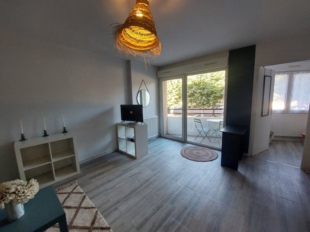 APPARTEMENT T1 A LOUER - L ETRAT - 35.85 m2 - 619 &euro; charges comprises par mois