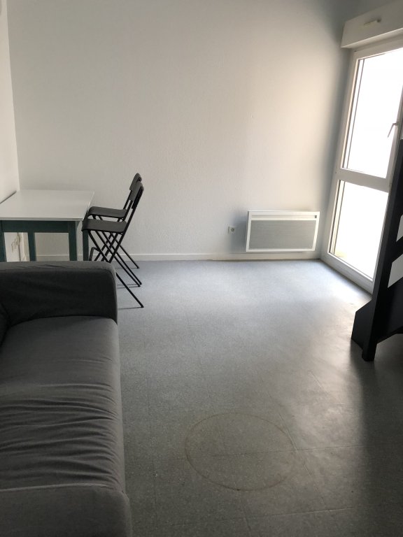APPARTEMENT T1 A LOUER - ST ETIENNE - 34.55 m2 - 420 &euro; charges comprises par mois