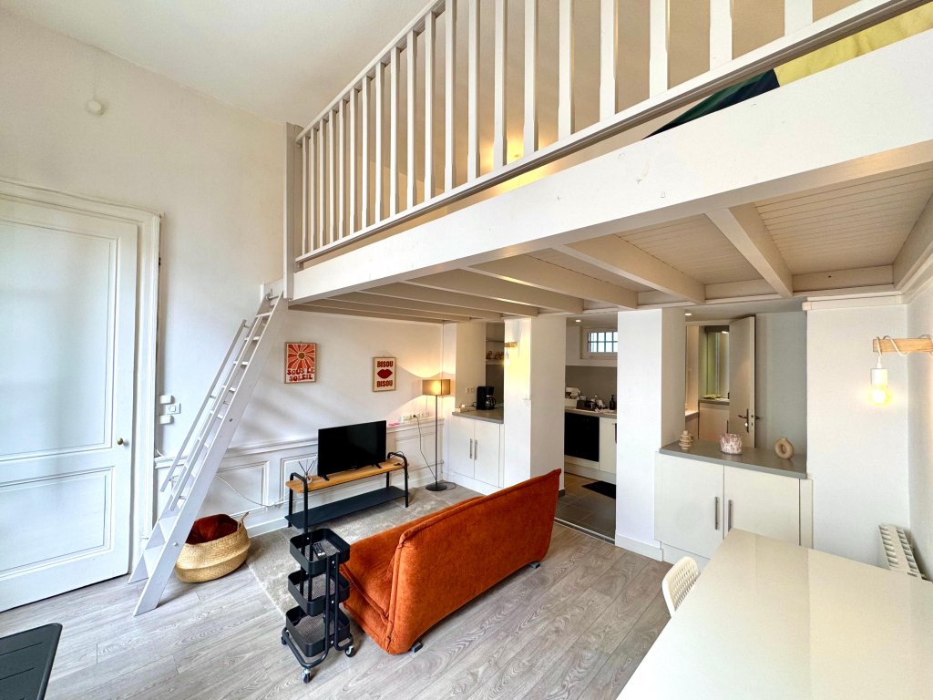 APPARTEMENT T1 A LOUER - ST ETIENNE - 28 m2 - 495 &euro; charges comprises par mois