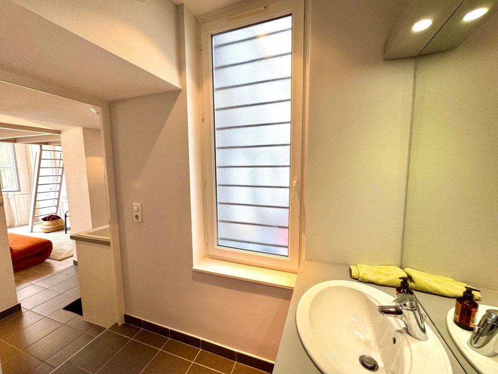APPARTEMENT T1 A LOUER - ST ETIENNE - 28 m2 - 495 &euro; charges comprises par mois