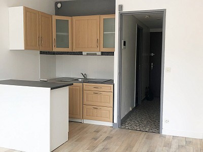 APPARTEMENT T1 A LOUER - ST ETIENNE - 32.46 m2 - 490 € charges comprises par mois