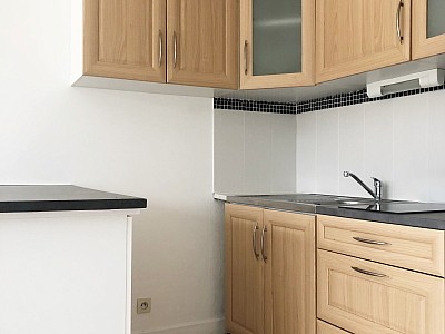 APPARTEMENT T1 A LOUER - ST ETIENNE - 32.46 m2 - 490 € charges comprises par mois