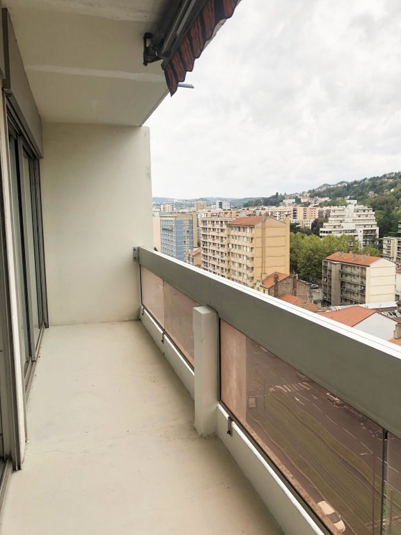 APPARTEMENT T1 A LOUER - ST ETIENNE - 32.46 m2 - 490 &euro; charges comprises par mois