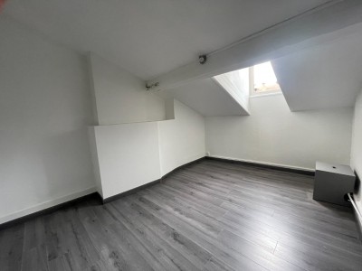 Appartement F1 A VENDRE - ST ETIENNE BADOUILLERE - 22.25 m2 - 47 000 &euro;