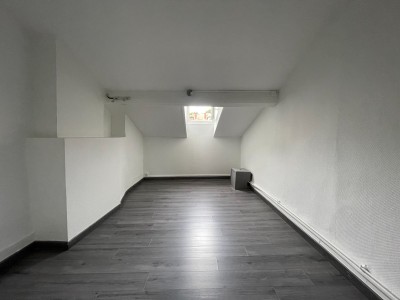 Appartement F1 A VENDRE - ST ETIENNE BADOUILLERE - 22.25 m2 - 47 000 &euro;