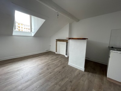Appartement F1 A VENDRE - ST ETIENNE BADOUILLERE - 22.25 m2 - 47 000 &euro;