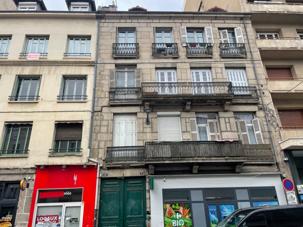 Appartement F1 A VENDRE - ST ETIENNE BADOUILLERE - 22.25 m2 - 47 000 &euro;