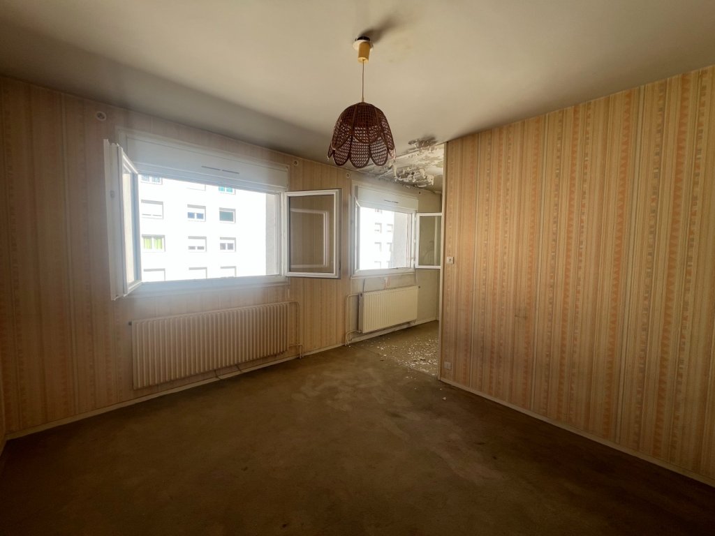 APPARTEMENT T1 A VENDRE - ST ETIENNE - 30.63 m2 - 13 500 &euro;
