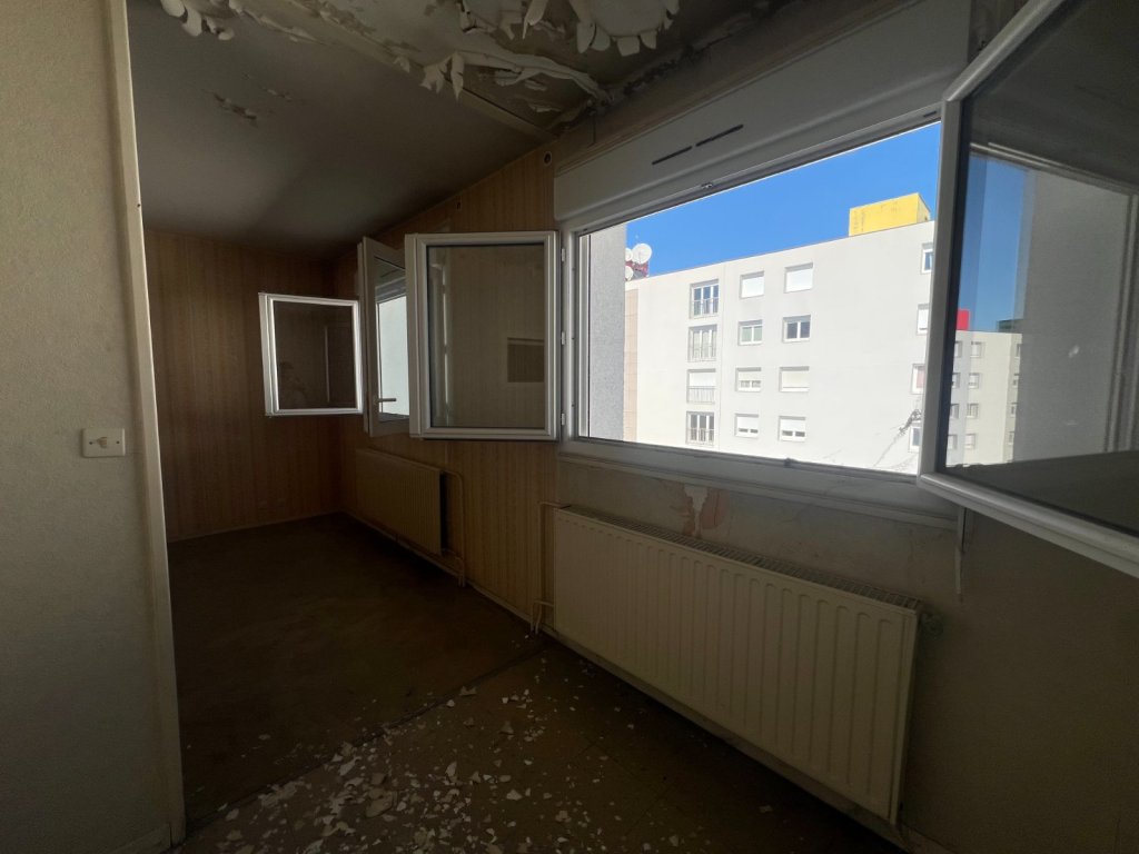 APPARTEMENT T1 A VENDRE - ST ETIENNE - 30.63 m2 - 13 500 &euro;