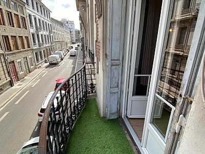 APPARTEMENT T2 A LOUER - ST ETIENNE - 68 m2 - 670 € charges comprises par mois