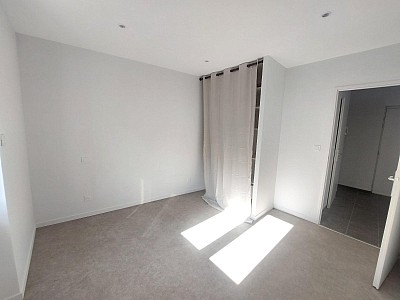APPARTEMENT T2 A LOUER - ST ETIENNE - 36.3 m2 - 515 € charges comprises par mois