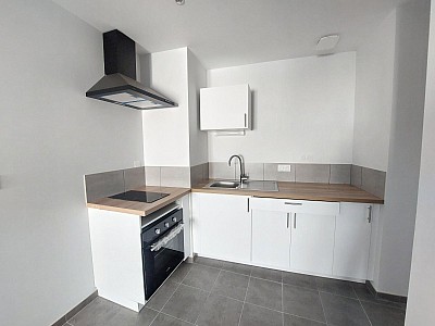 APPARTEMENT T2 A LOUER - ST ETIENNE - 34.07 m2 - 515 € charges comprises par mois