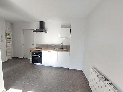 APPARTEMENT T2 A LOUER - ST ETIENNE - 36.3 m2 - 515 € charges comprises par mois