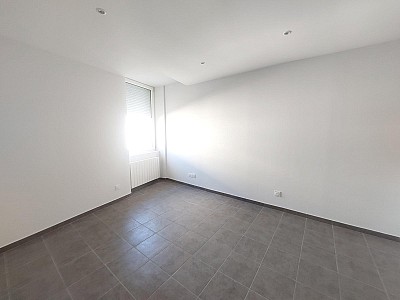 APPARTEMENT T2 A LOUER - ST ETIENNE - 34.21 m2 - 520 € charges comprises par mois