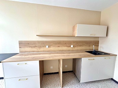 APPARTEMENT T2 A LOUER - ST ETIENNE - 47.74 m2 - 545 € charges comprises par mois