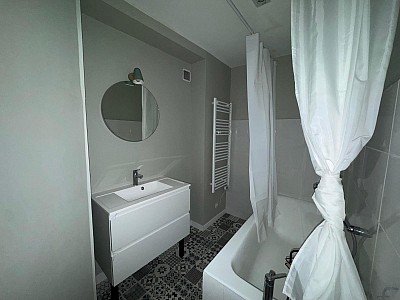 APPARTEMENT T2 A LOUER - ST ETIENNE - 47.74 m2 - 545 € charges comprises par mois