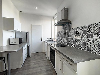 APPARTEMENT T2 A LOUER - ST ETIENNE - 53.93 m2 - 590 € charges comprises par mois