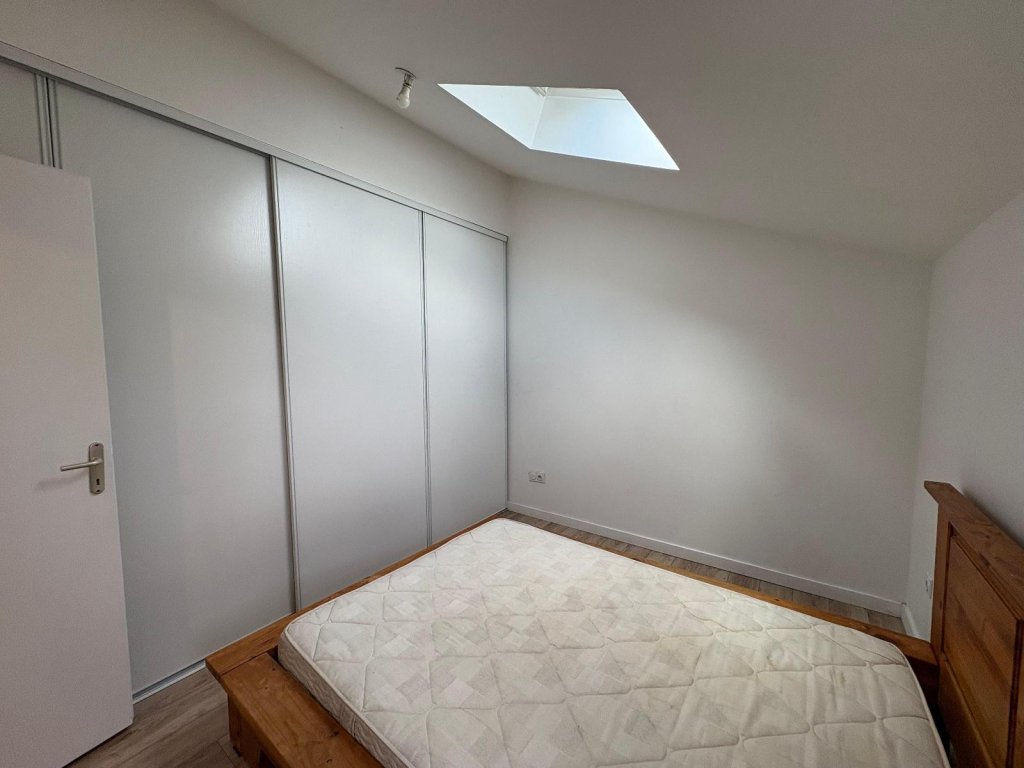 APPARTEMENT T2 A LOUER - ST ETIENNE - 61.02 m2 - 640 &euro; charges comprises par mois