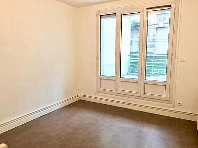 APPARTEMENT T2 A LOUER - ST ETIENNE - 40.09 m2 - 360 € charges comprises par mois