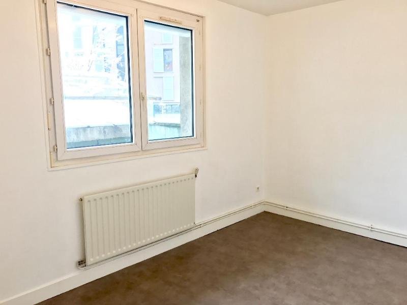 APPARTEMENT T2 A LOUER - ST ETIENNE - 40.09 m2 - 360 &euro; charges comprises par mois