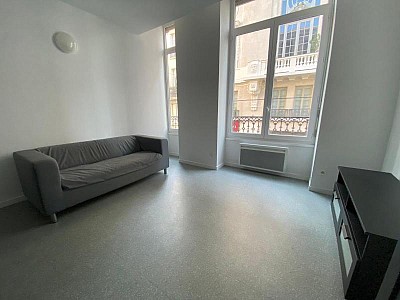 APPARTEMENT T2 A LOUER - ST ETIENNE - 41.02 m2 - 500 € charges comprises par mois